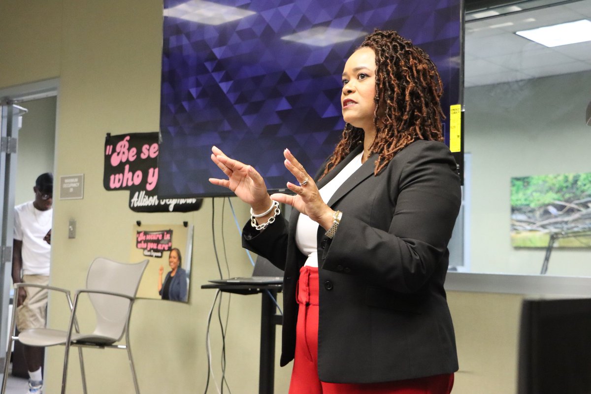 Big thanks to our amazing auntie <a href="/TraceeWilkins/">Tracee Wilkins</a>! I truly appreciate your honesty and realness. Thank you for always taking the time to come speak with us!