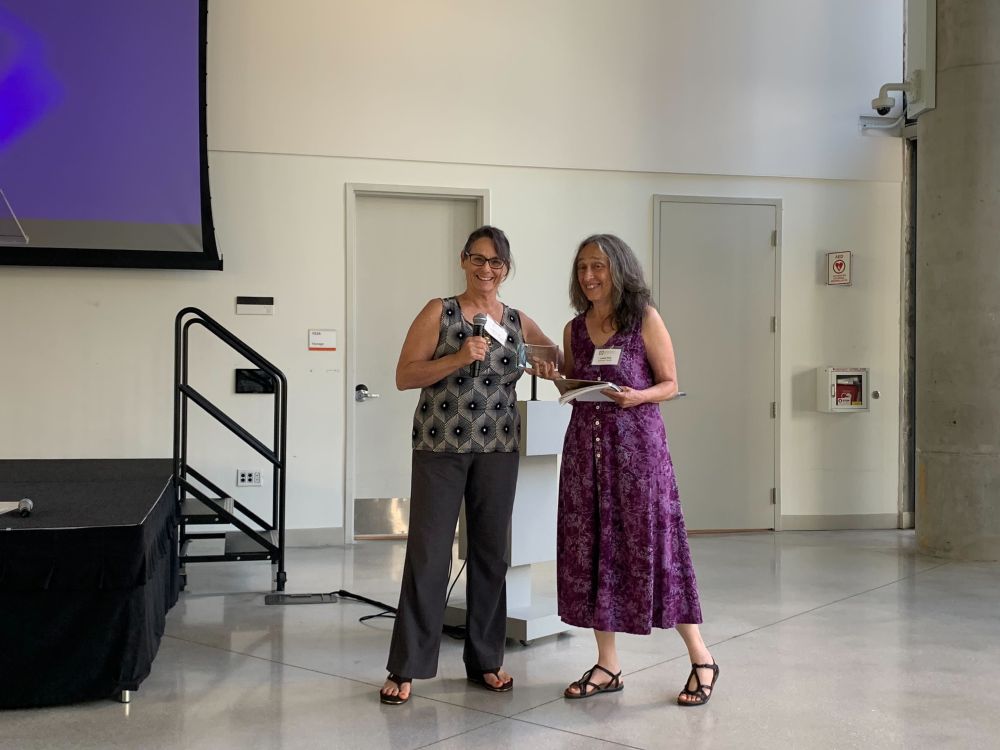 EvoDevoPanAm's tweet image. Leslie Pick from @UofMaryland @UMDscience @UMDEntomology , the previous president, has been recognized by the significant contribution to the society!
#PASEDB2025 #pastpresident #oursociety