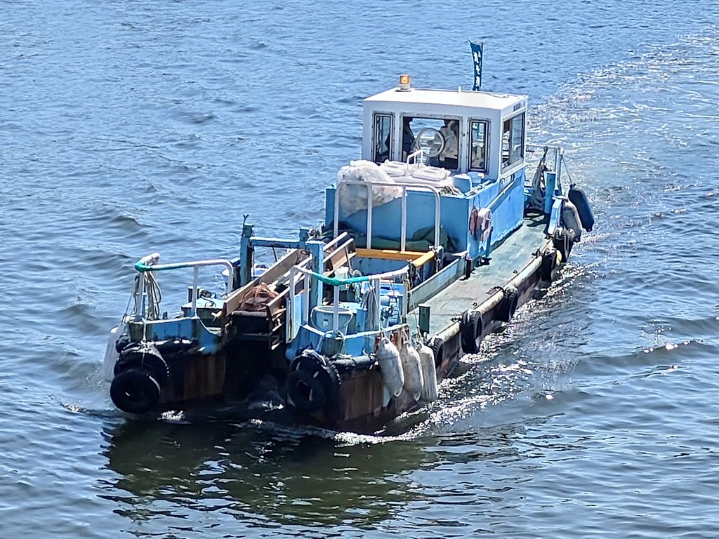 Burei_m16's tweet image. “清栄丸”
横浜清港会の清掃船✨️
横浜港を掃除して頂き誠にありがとうございます👏
