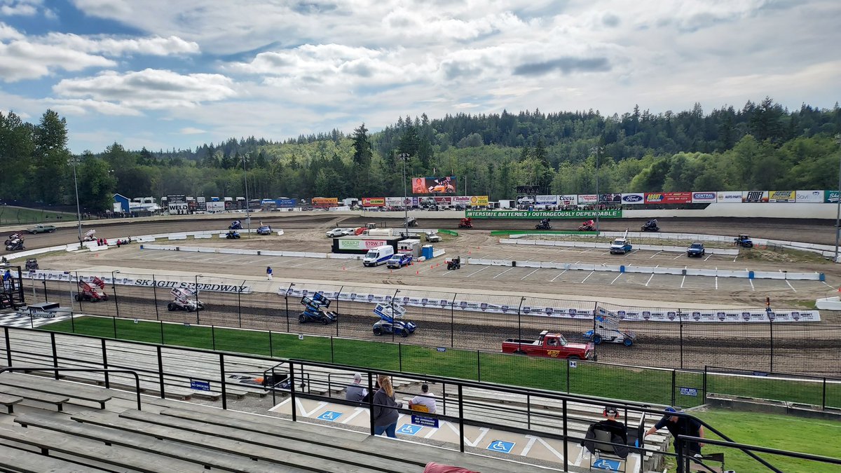 JDonovanWx's tweet image. Not too many places better than Skagit Speedway! It is Night 1 of 360 Nationals!
