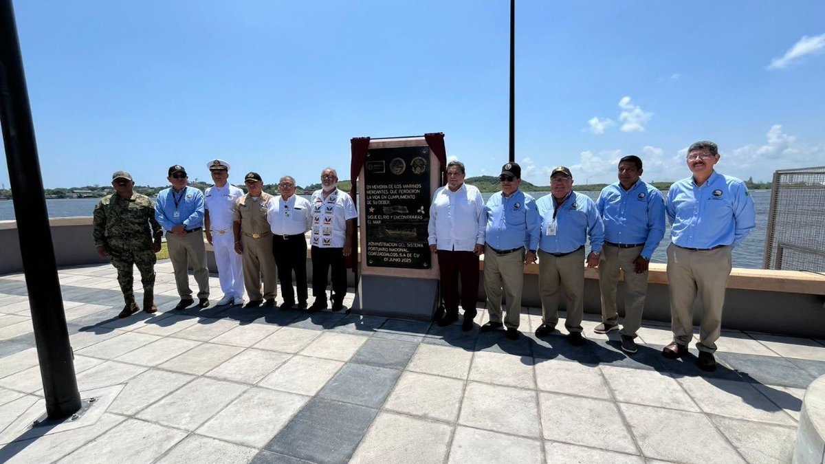 Corredor Interoceánico (@ciit_mx) on Twitter photo 📍Este 24 de julio en <a href="/coatzaport/">ASIPONA Coatzacoalcos</a>
✅ Colocación de la 1ª piedra de la UNAPROP N.º 33
🌳 Reapertura del Parque Bicentenario
🦎 Inauguración de un área para conservar la iguana verde
⚓ Placa en honor a marinos caídos
#CIIT #Coatzacoalcos #IstmoDeTehuantepec 📍Este 24 de julio en <a href="/coatzaport/">ASIPONA Coatzacoalcos</a>
✅ Colocación de la 1ª piedra de la UNAPROP N.º 33
🌳 Reapertura del Parque Bicentenario
🦎 Inauguración de un área para conservar la iguana verde
⚓ Placa en honor a marinos caídos
#CIIT #Coatzacoalcos #IstmoDeTehuantepec