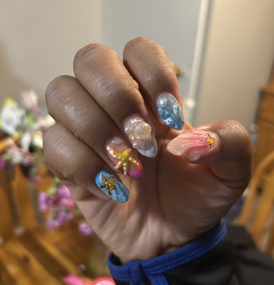 I wanted to show off my nails
