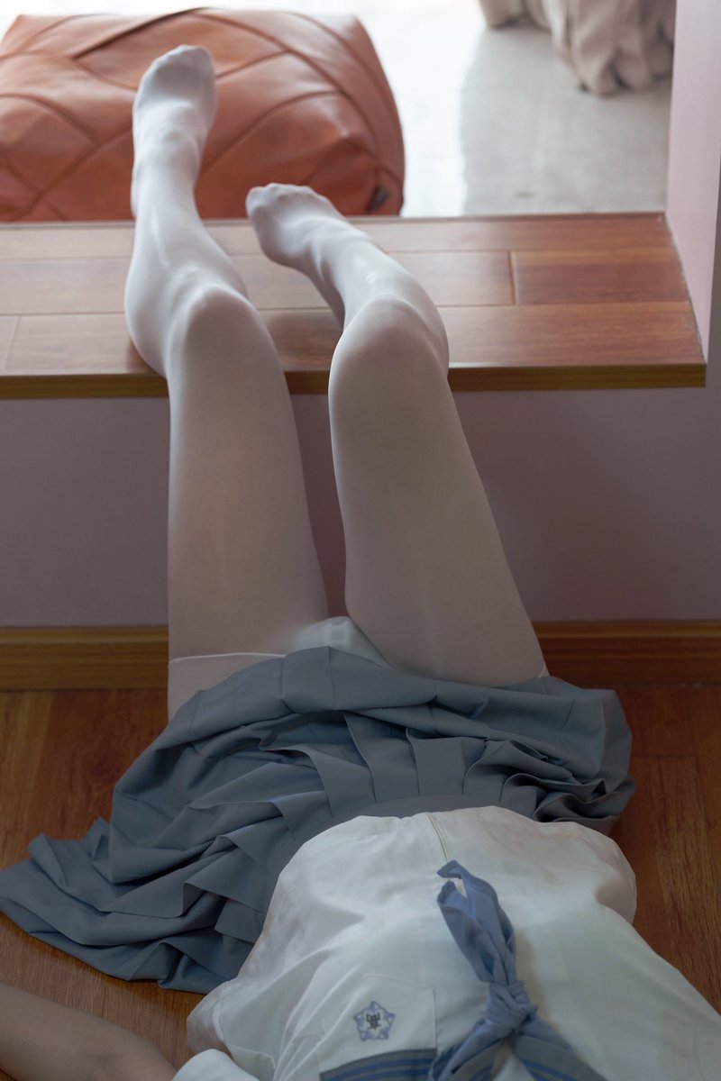 JK男娘-2
📷：<a href="/jrchkk/">没有感情📷</a> 
model：<a href="/CC7685/">CC</a> 
#上海约拍 #男娘
