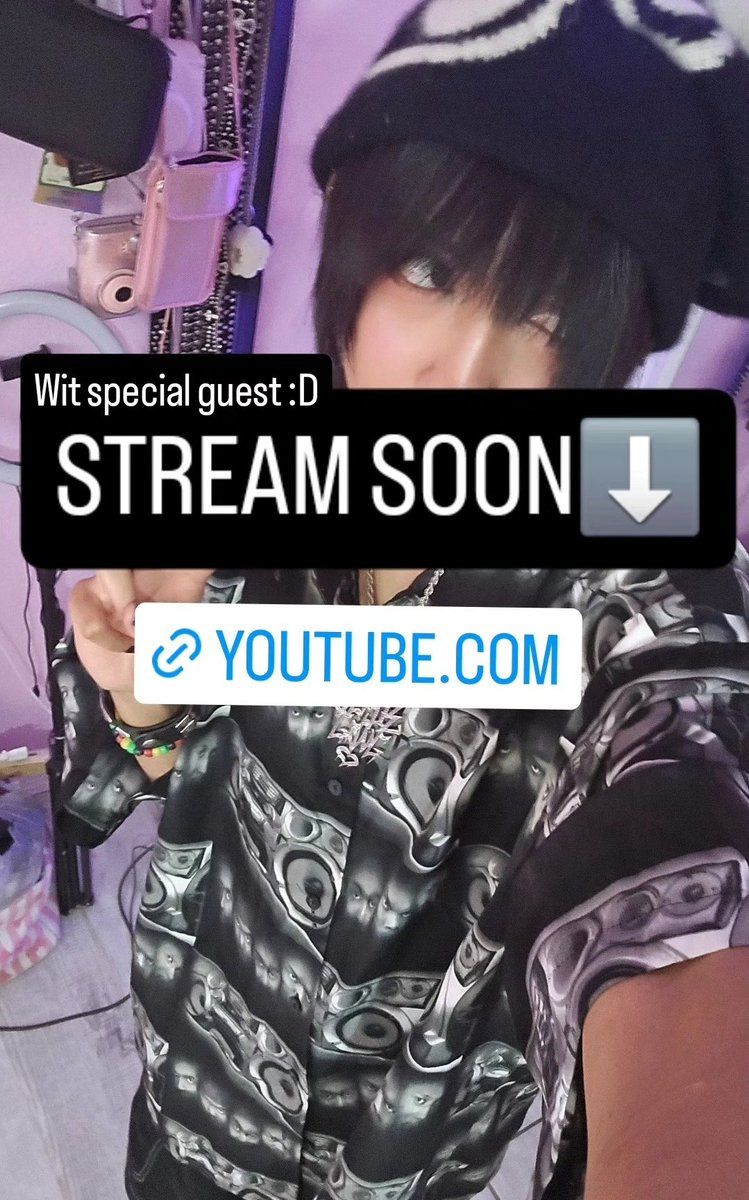 JosieEveryHour's tweet image. 