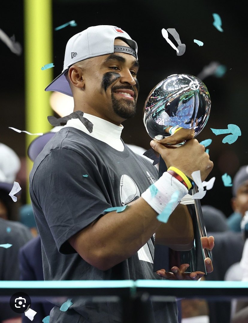 QuinyonClamps's tweet image. If you want Superbowls
Hurts&gt;Cam
If you want MVPs
Cam&gt;Hurts
Personally i’ll take superbowls but that’s just me