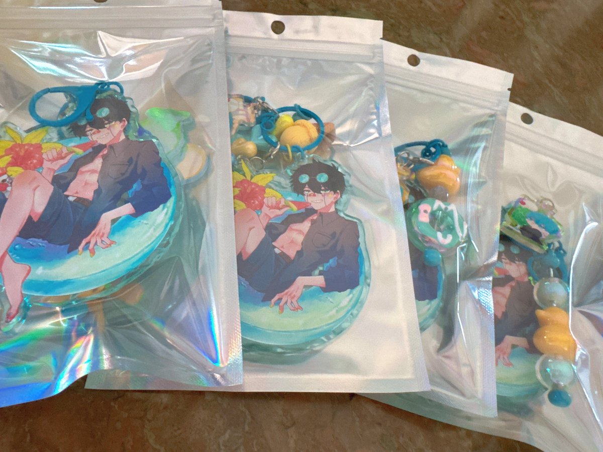 ちゃくちゃくとパッキングされていく🛟🕶️くん....
来週中には通販をします