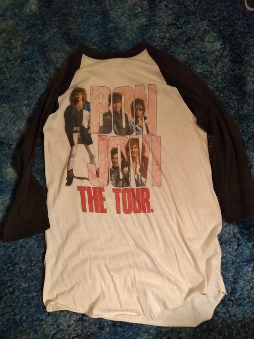 patv27's tweet photo. @BonJovi Slippery When Wet tour at the Syracuse War Memorial. Cinderella opened for you. First concert I went to. https://t.co/wpEILlcLKr