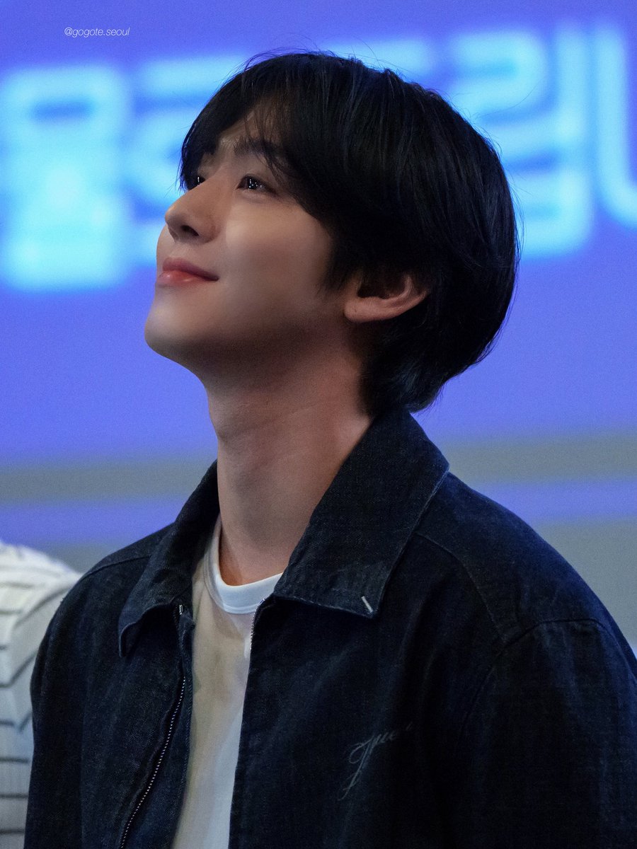 250723 전지적독자시점 무대인사10

💓

#アンヒョソプ　
#안효섭　#安孝燮　#AHNHYOSEOP