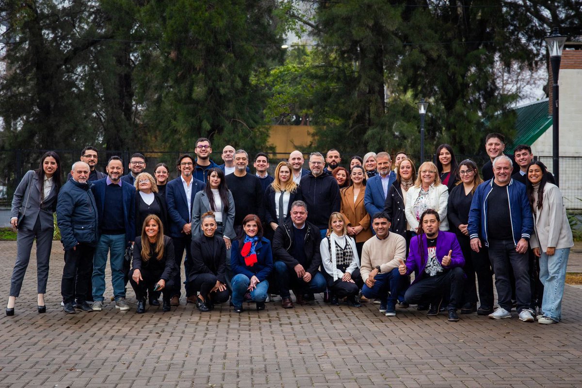 pcasna's tweet image. Con las ideas bien firmes🦁💜
En 3F reafirmamos nuestro compromiso en la Alianza La Libertad Avanza, para seguir defendiendo las ideas de la libertad y el modelo que viene transformando a nuestro Municipio: menos impuestos, incentivar inversiones y cuidar a nuestros vecinos💪🏼