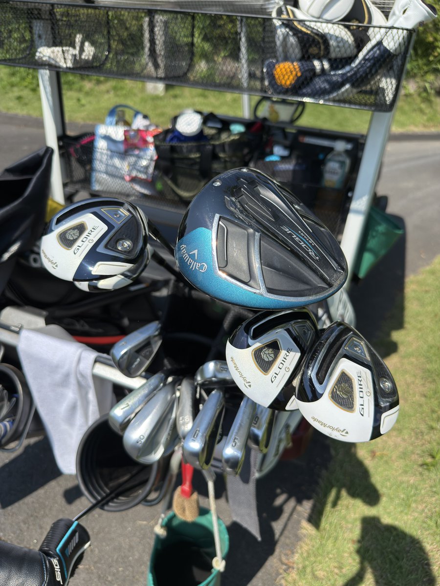 Recorine_F's tweet image. サプライヤーの人とゴルフ⛳️
暑すぎてまじで死ぬ