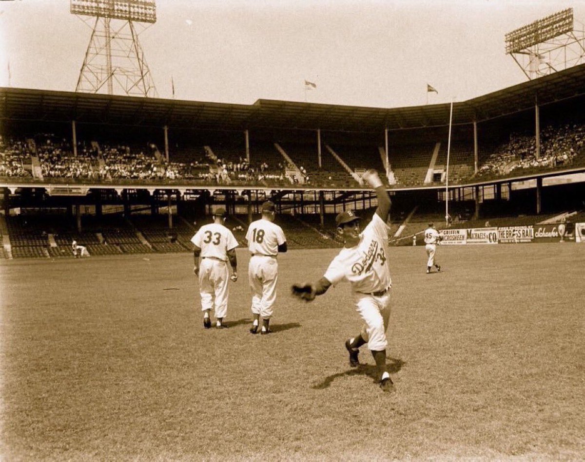 sigg20's tweet image. "Old Days"Brooklyn Dodgers "19 yr Old Bonus Baby" Sandy Koufax loosens up before a 1955 game at Ebbets Field. #Dodgers #Brooklyn #mlb #hof #NYC #1950s