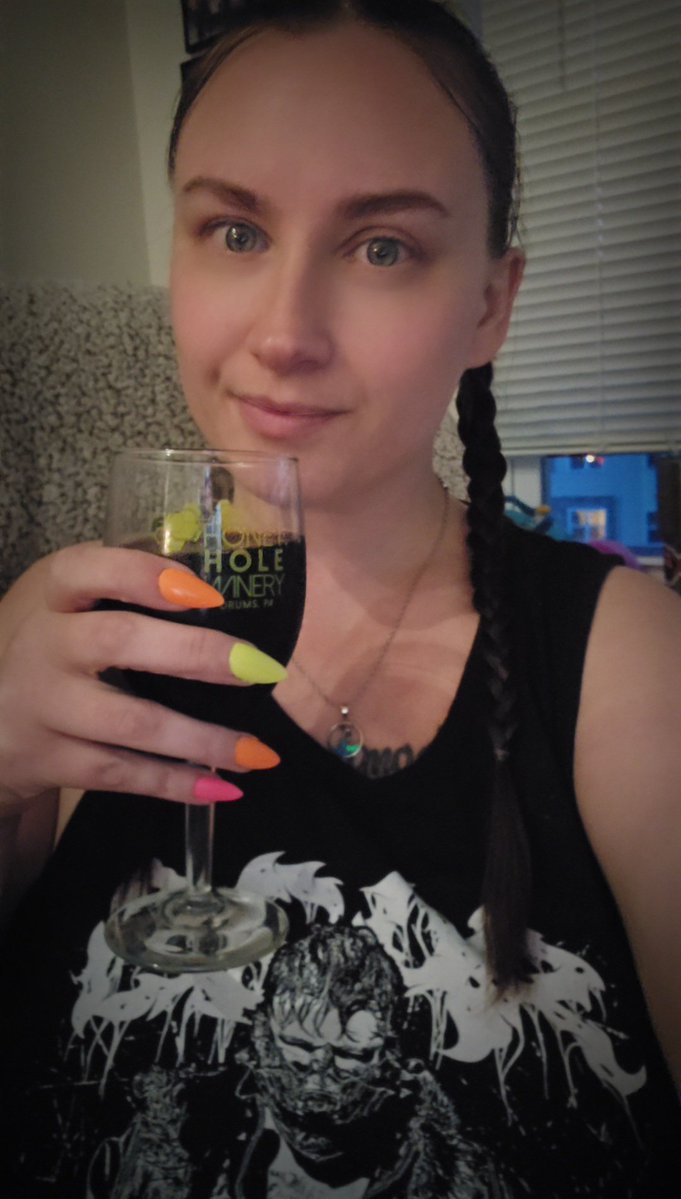 ThatsSoDebonair's tweet image. Friday night with wine in hand 🍷❤️
Can't wait till next Friday to be reunited with some of my Crüe in NEW JERSEY 🤘🏼
@BustedOpenRadio
@NationsCorner
#NationsCornerCrüe
#ProWrestlingNation247