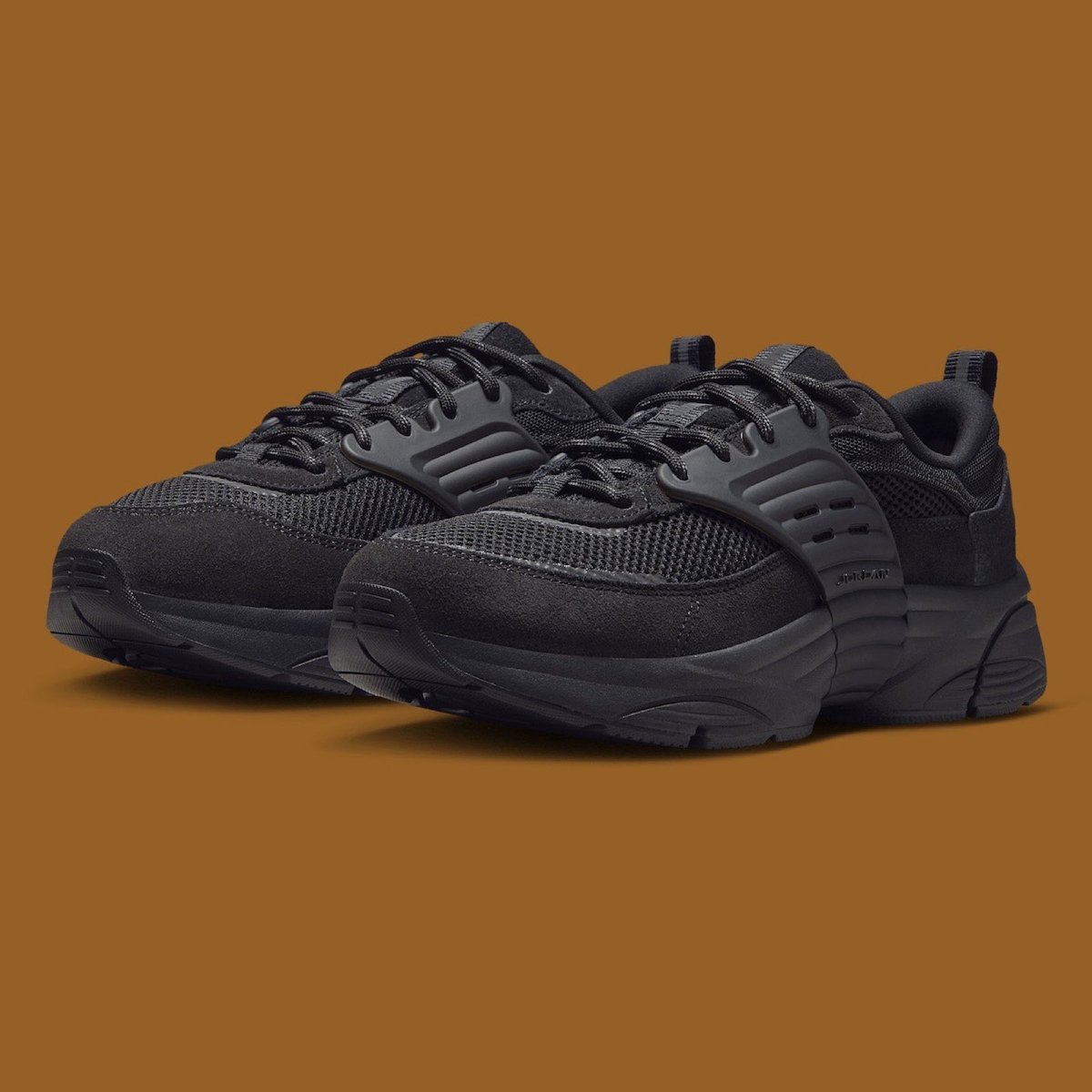 SBDetroit's tweet image. Jordan Trunner O/S “Black Cat” 🐈⬛
FULL DETAILS: sneakerbardetroit.com/jordan-trunner…