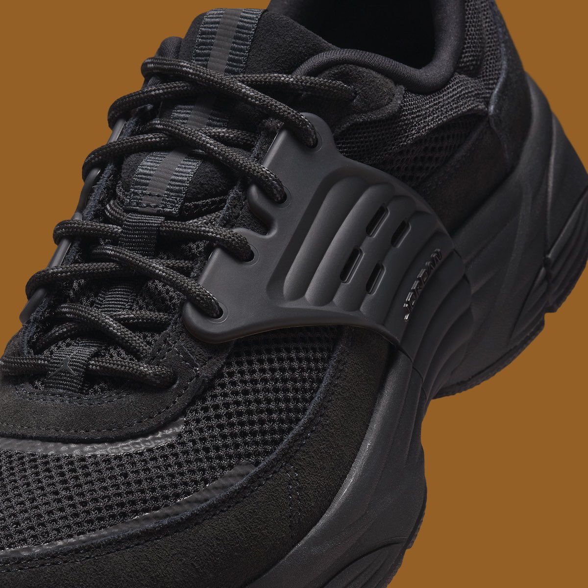 SBDetroit's tweet image. Jordan Trunner O/S “Black Cat” 🐈⬛
FULL DETAILS: sneakerbardetroit.com/jordan-trunner…