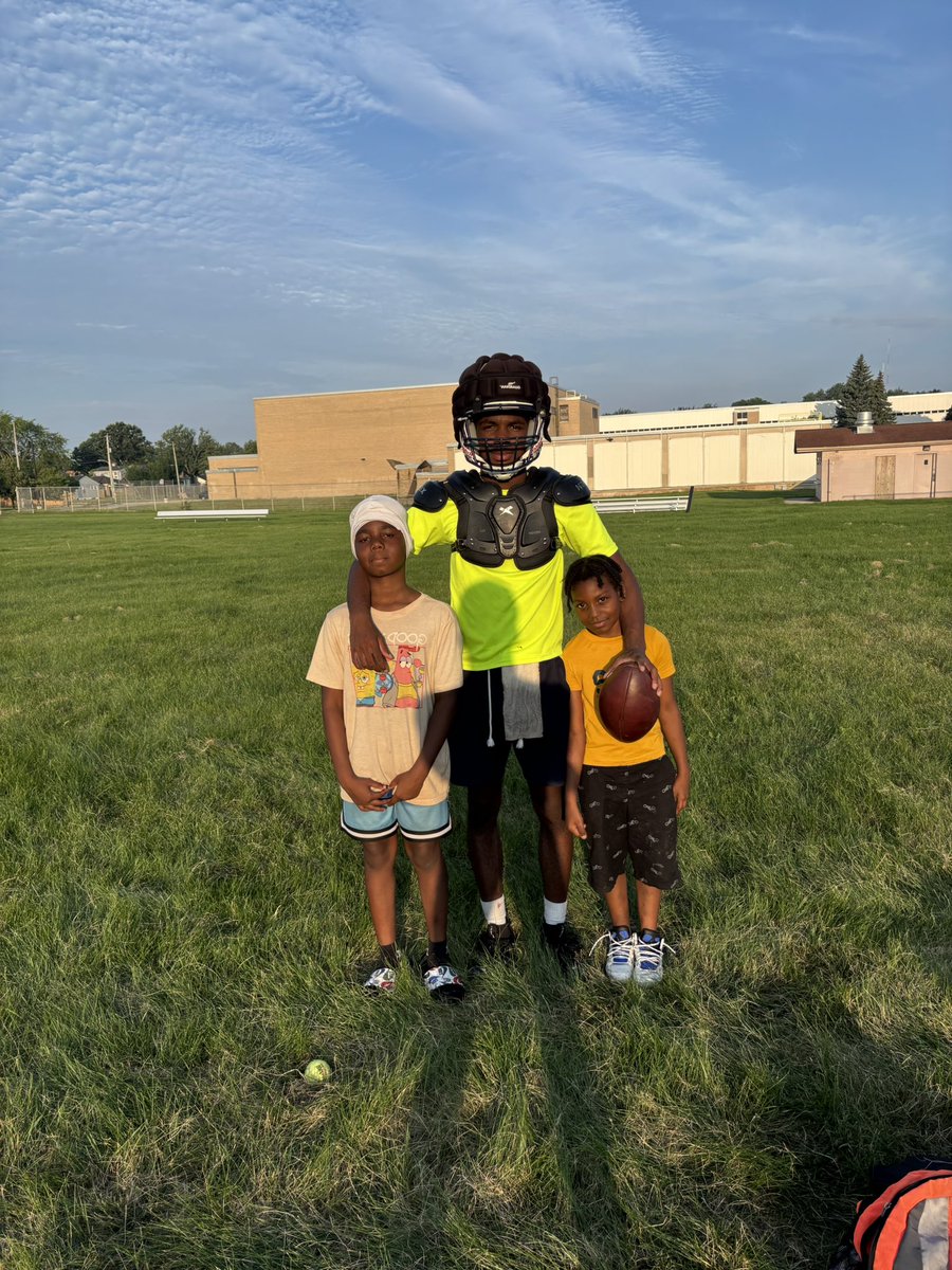 show1ime's tweet image. Seen some supporters today at a workout❤️ love the people that’s rooting for me!