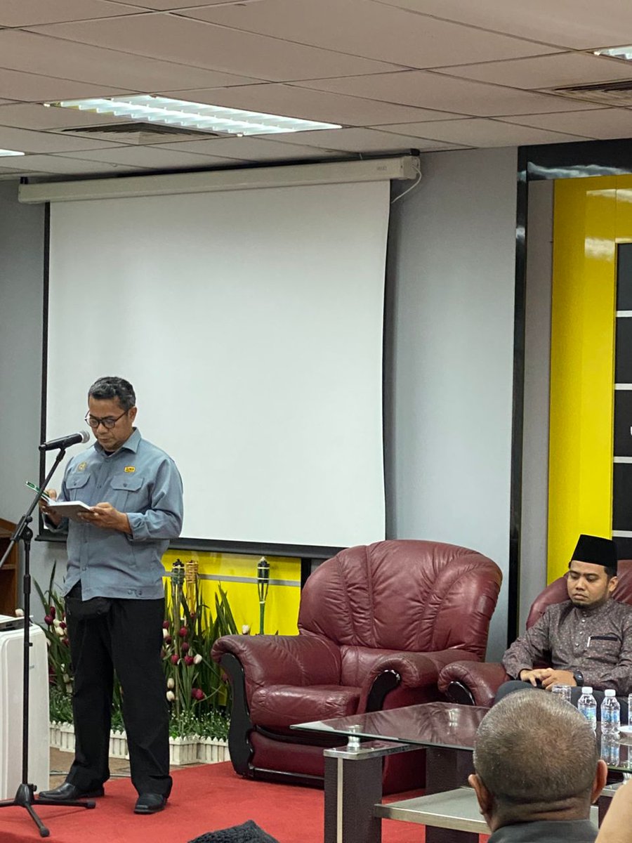 <a href="/JKR_KT/">JKR Kuala Terengganu</a> telah menganjurkan ceramah agama - BULAN PERUBAHAN &amp; HIJRAH
sempena bulan Muharam 1447H bagi menyemarakkan semangat hijrah dan memperkukuh kefahaman rohani &amp; amal. Dihadiri oleh pegawai dan kakitangan jabatan.
#iamJKR
<a href="/IPJKR_Official/">JKR Malaysia Rasmi</a>
<a href="/JKRTerengganu/">JKR Terengganu</a>
<a href="/HasliJKR/">Hasli Ibrahim (Ir. Dr.)</a>
<a href="/asharimuda/">ashari</a>