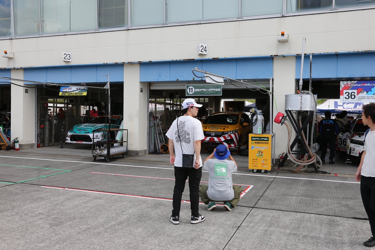 autopolis2005's tweet image. \前売券がなくてもまだ間に合う/
<当日券のご案内>
〇入場ゲート(いずれも2日分)
観戦券 4500円
駐車券 🚗3000円/🏍1000円
〇イベント広場オフィシャルショップ
ピットウォーク 土曜1500円/日曜2500円
パドックパス 土曜5000円/日曜6000円
#オートポリス #スーパー耐久 #S耐