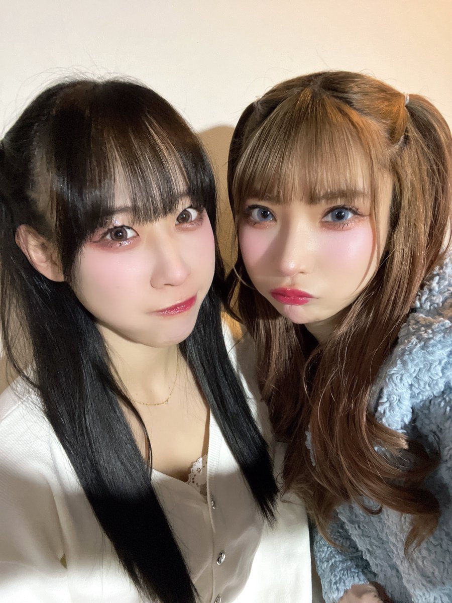 みなもんは
とーっても優しくておもしろくて
かわいくて
憧れのアイドルでした🩷

かかかに加入してくれてありがとう！
またメイクしてね💄🩷
