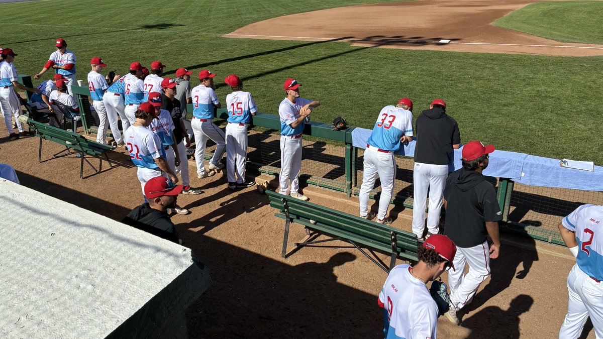 mhmavericks's tweet image. Xander Roberts 🇺🇸 (Augusta, GA) delivers a brilliant complete game shutout in game 1 of tonight’s double dip.
Game 2 (7 innings) at 7:15.
servus.ca | @wcbleague