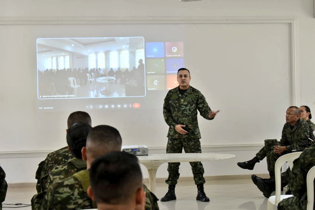 Ejercito_Div1's tweet image. El acompañamiento del @Ejercito_DANTE a la #SegundaBrigada ha concluido exitosamente. Esta labor fortaleció los principios de transparencia y control institucional en los procesos administrativos que adelanta el @COL_EJERCITO en esta región del país.
#EjércitoTrasnparente