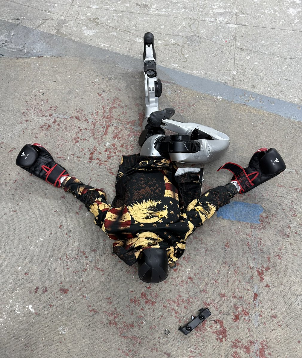 REKrobot's tweet image. Rambot was training too hard and his battery got dislodged.

He faceplanted HARD!