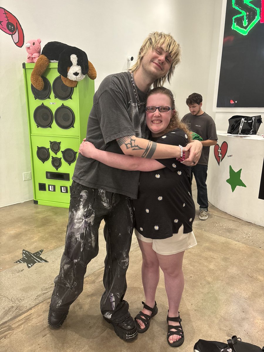acoots98's tweet photo. I WILL NEVER SHUT UP ABOUT THIS MOMENT EITHER! THANK YOU MICHAEL! https://t.co/eGMGuudvQ7