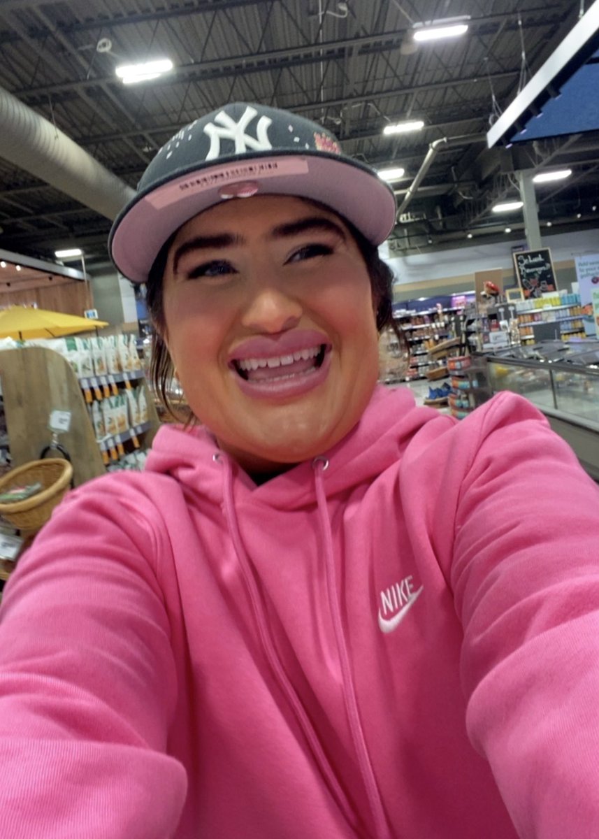 Destiny LittleHawk tweet media