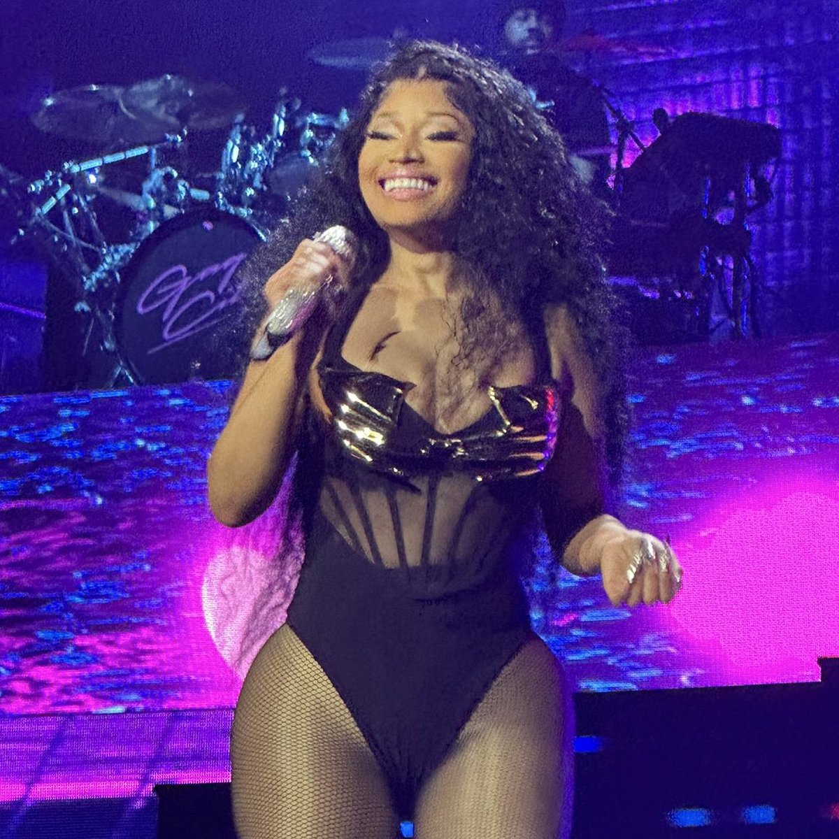 nmcaviar's tweet image. .@NICKIMINAJ was the #1 most streamed female rapper on Spotify globally with 11.30 million streams, up 1.27% (July 24th).
— The 2nd most streamed Black female artist, behind Rihanna.