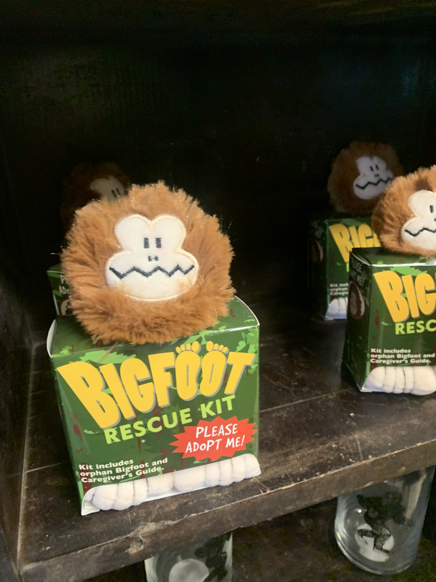 hauntedstjoemo's tweet photo. We took a day trip today to Weston, Missouri.  There are so many small shops and things to do.  The @TinKitchenBBQ was serving up some amazing food today. We also learned about the Weston #bigfoot Search that happens in April.  This is definitely my kind of place!  #adventure https://t.co/kIoVuGyUCx