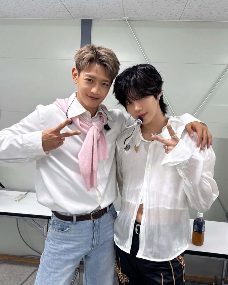 taem_chi_0718's tweet image. おはよう💛

思い出の時のツミンやビハインドに

浮き足立ってルンルン🫶💕︎︎

美人さんすぎるし可愛いしお仕事テミン

かっこよくてセクシーな歌声リピしまくり

キンヌナのカフェでお迎えした透けテミン

に朝から最高の目覚めでした🫠♥️

今日も素敵な1日を🫶💕︎︎

#テミン
#태민
#TAEMIN…