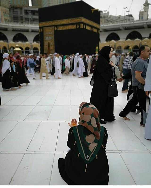 الســـلام وعلیـــکم  ورحــمۃ اللــہ وبرکاتــہ ۔!!
صبح بخیر 🌹

اللّٰہ پاک سے دُعا ہے آپ لوگ
جہاں بھی رہیں خوش رہیں 
مسکراتے رہیں
 الله سبحانه و تعالى آپ کی دعاؤں
کو شرف قبولیت بخشے اور آپ
کو دنیا و آخرت کی بہترین 
نعمتیں اور کامیابیاں عطا فرمائے 

آمین ثم آمین یارب العالمین 🤲