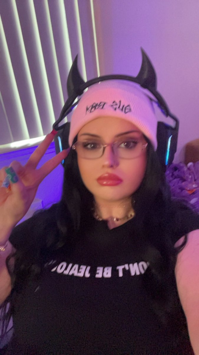PLAYING PEAK FOR THE FIRST TIME w/ <a href="/H4NY4_RUIN/">H4NY4👹 | Streamer🎥 | Content Creator 👀</a> 💜
Kick.com/mostlyghostly 
Twitch.tv/mostlyghostlyo… 

Lurks always welcome ;)