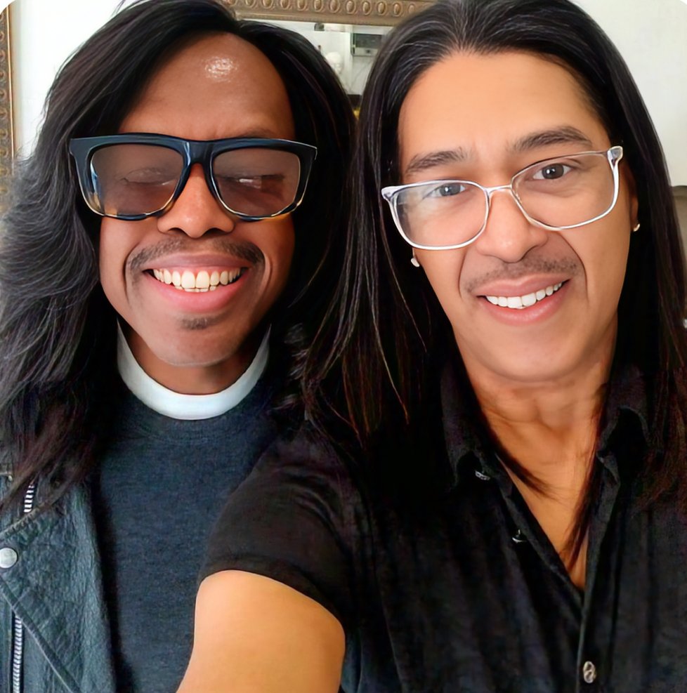 ElginCharles's tweet image. EVERYBODY join me in wishing my best friend, the legendary Verdine White, the happiest of birthdays‼️His iconic bass grooves have kept Earth, Wind & Fire fans dancing for decades — and his timeless rhythms continue to energize dance floors around the 🌎. From ‘September’ to…