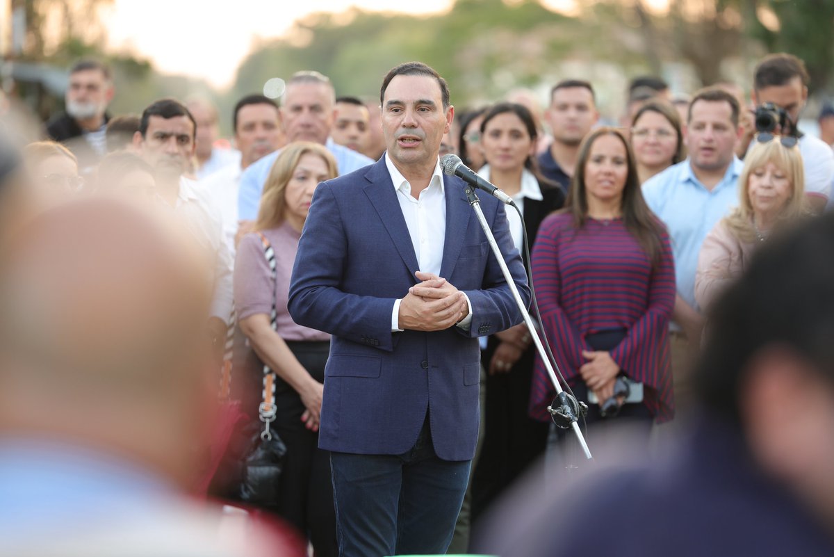 javiersaezok's tweet image. En #Itati participamos de la entrega de Viviendas del Programa #Oñondivé y bienes de capital encabezado por el Gobernador @gustavovaldesok y el Intendente Francisco Romero.
¡Seguimos invirtiendo en el desarrollo habitacional y brindando más oportunidades a los correntinos! 🙌