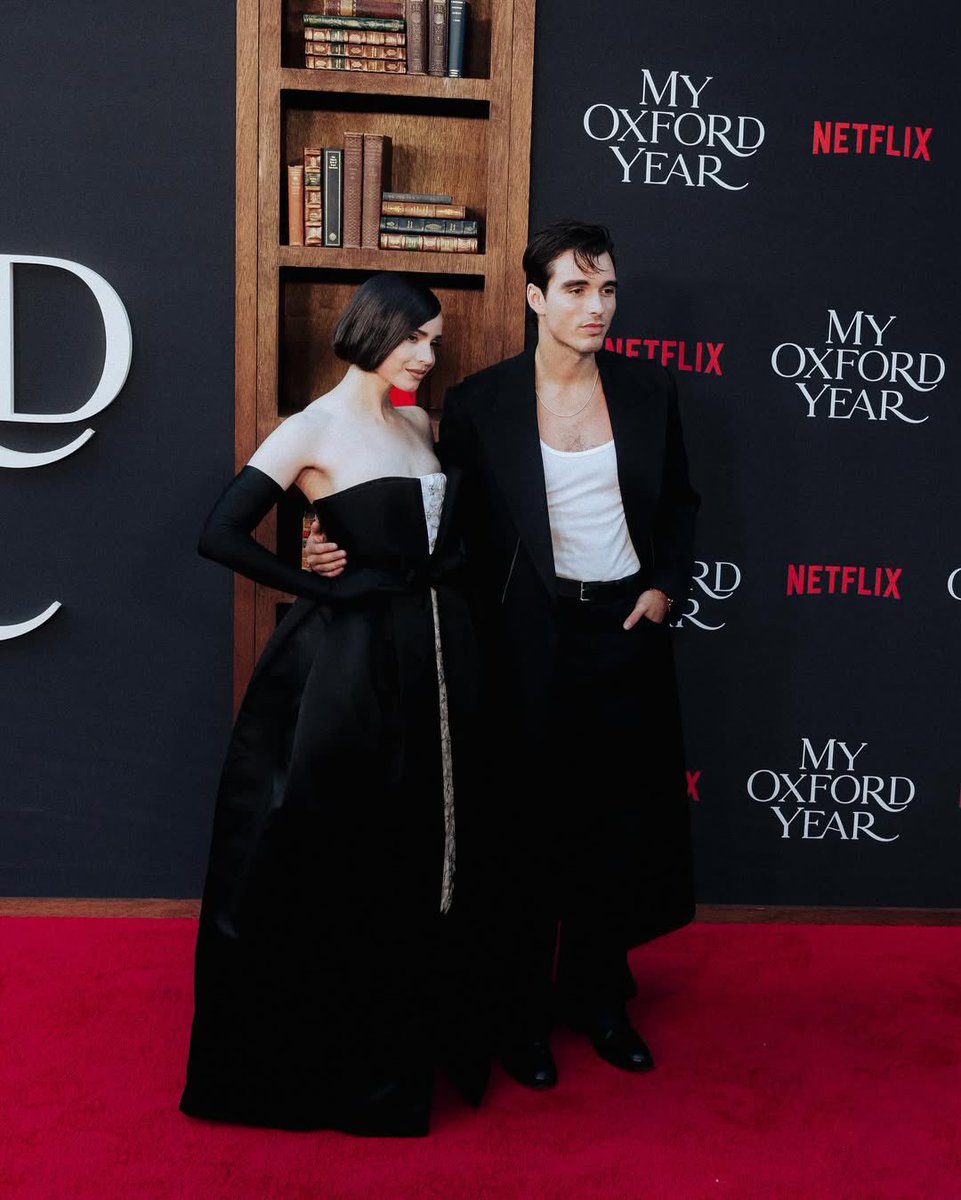 Sofia Carson tweet media