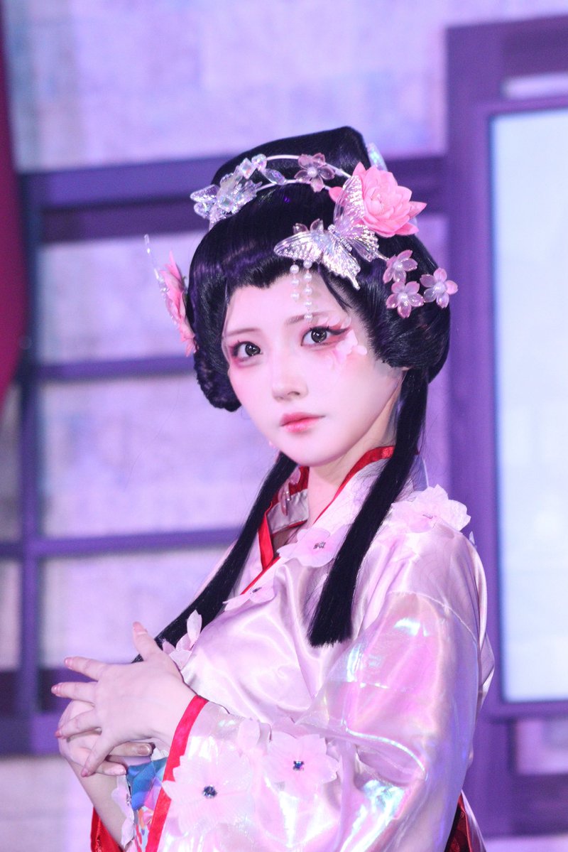 keilivenow723's tweet image. 7/25(金):幕張メッセ
芸者:しょこらさん(@Chocolat_cos0)
明治時代初期
町にいたら、
どうしても目に留まってしまう美人
撮影させて頂きありがとうございました!
#しょこらいく
#第五人格DigDigSeven