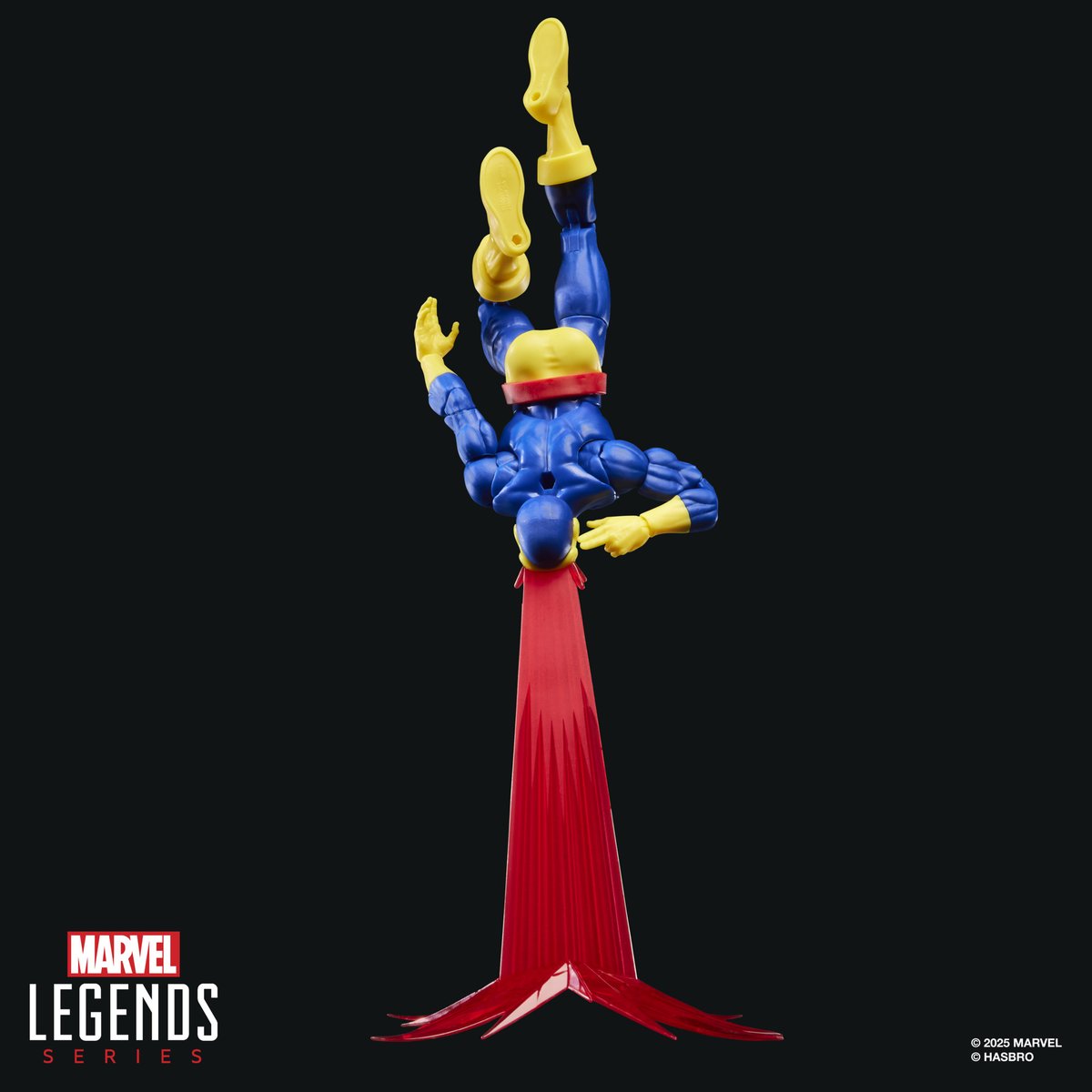 ShootingtheG's tweet image. There were a LOT of Marvel Legends reveals at the SDCC Panel today. I hope everyone found something to look forward to. Here are some of my favorite shots I took from some of the rest of the reveals

#hasbroemployee #toyphotography #MarvelLegends #SDCC2025  #SDCC  #MTGxSpiderMan