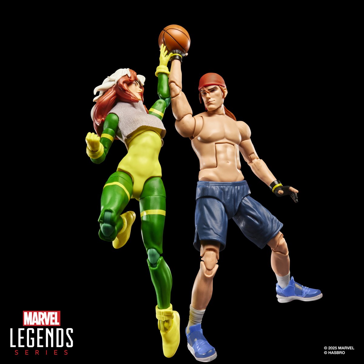 ShootingtheG's tweet image. There were a LOT of Marvel Legends reveals at the SDCC Panel today. I hope everyone found something to look forward to. Here are some of my favorite shots I took from some of the rest of the reveals

#hasbroemployee #toyphotography #MarvelLegends #SDCC2025  #SDCC  #MTGxSpiderMan