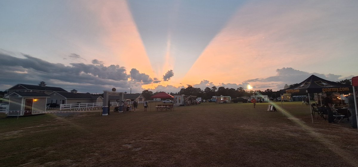 My first rodeo... was kind of a bust, but hot damn! If that isn't a beautiful sunset!