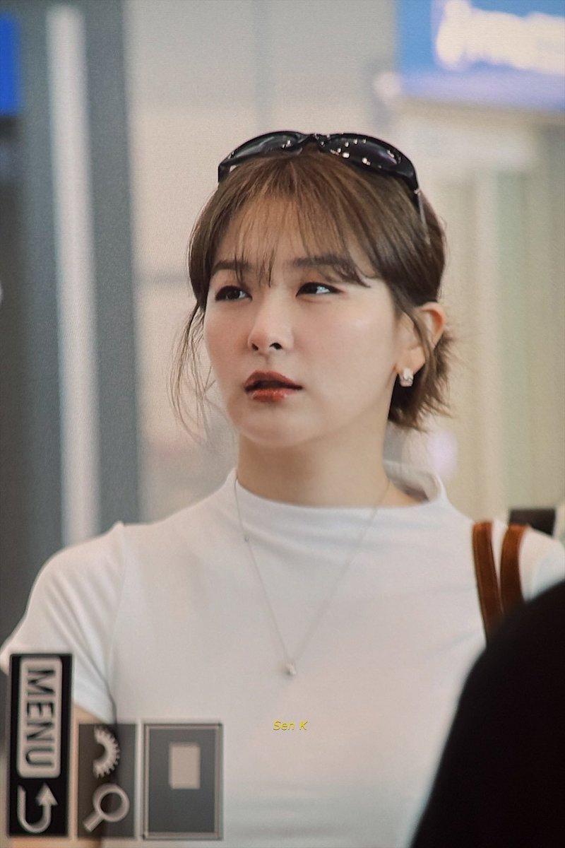 sensible_k's tweet image. 250726 출국 #슬기 #seulgi