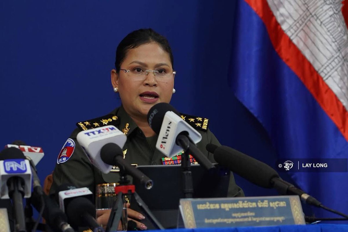 TTNEnglish's tweet photo. #Breaking: Five soldiers were killed, and 21 others were injured in Oddar Meanchey province in the Thai military attack, defense ministry spokesperson Maly Socheata said. Eight civilians were dead, while 50 others were wounded.  

In Oddar Meanchey province, 6,577 families (23,328 people) have been evacuated, while 3,112 families (23,328 people) in Preah Vihear province have been taken to the safety shelter. 

Meanwhile, the armed aggression has expanded to Pursat province, forcing 94 families (201people) to immediately evacuate. In Banteay Meanchey Province, 524 families (1,880 people) have fled.

A total of 35,829 civilians have fled their homes, according to Socheata.