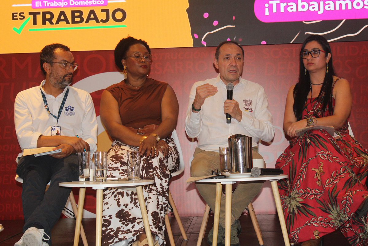 DefensoriaCol's tweet image. Participamos en la presentación de la Resolución para el reconocimiento efectivo de la negociación colectiva del trabajo doméstico
En el Centro de Formación de la Cooperación Española de Cartagena acompañamos la agenda de fortalecimiento organizativo de la Intersindical de…