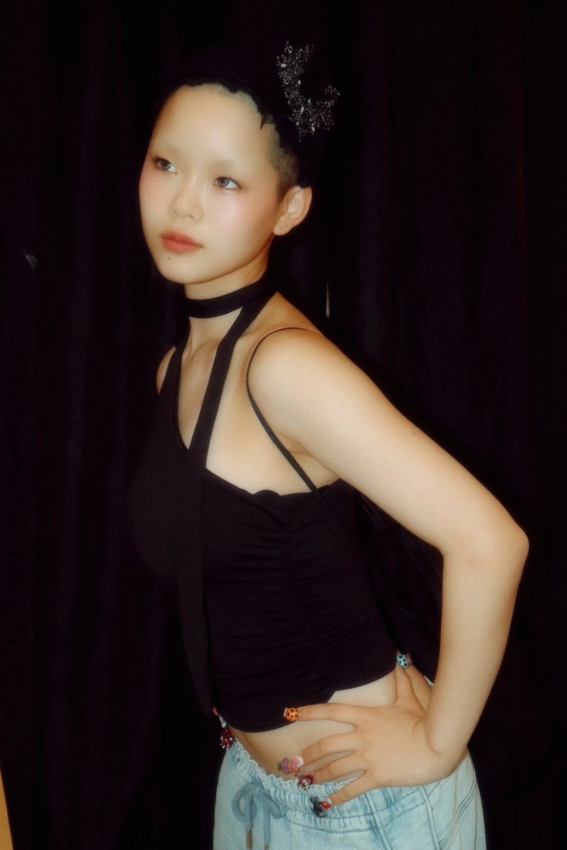 yeahcoconut's tweet image. a doll out of the box