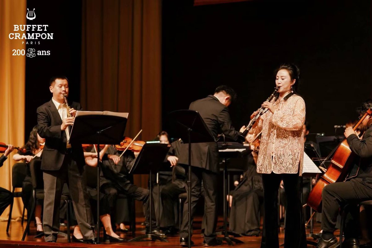 Organisation à #Nankin de la Coupe Buffet Crampon Chine, en présence du PDG de l’entreprise venu pour l’occasion. Organisé tous les deux ans, cet événement voit concourir les meilleurs élèves du pays. Bon anniversaire au groupe, qui fête cette année son 200e anniversaire ! 👏