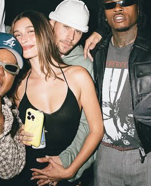 hbitualz's tweet image. falaram aqui que é a cherry skylrk blossom na barriga da hailey