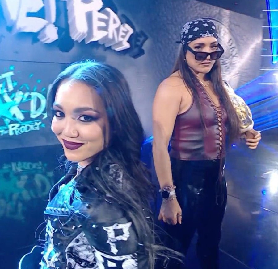 dxvertz's tweet image. two of the greatest of the greatest.