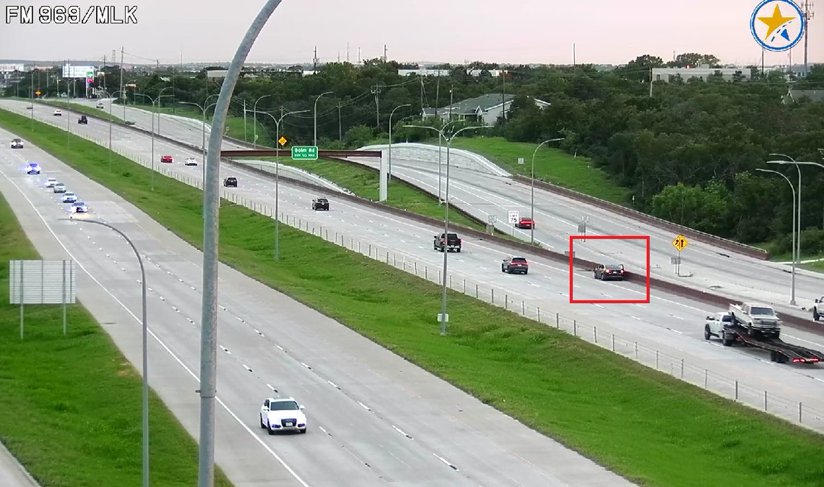 RMATIMCenter's tweet image. Stalled vehicle 183 Toll SB after FM 969 Right shoulder blocked. #ATXtraffic