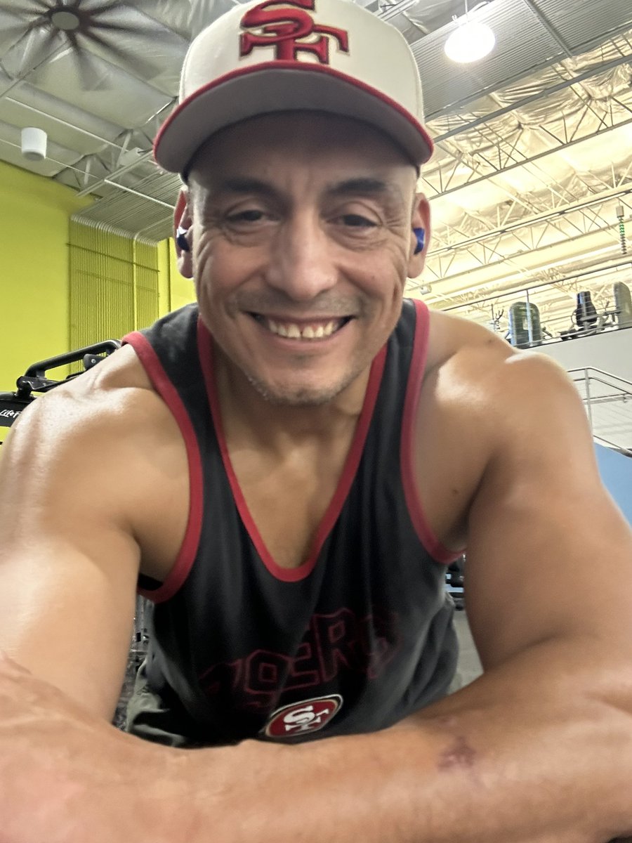 SpartanRob75's tweet image. I need calories! Quick sum1 fetch me sum fried Seahawk, Cardinal, & rack of Ram!๐๐ช๐ฝ๐ฏ
#FTTB