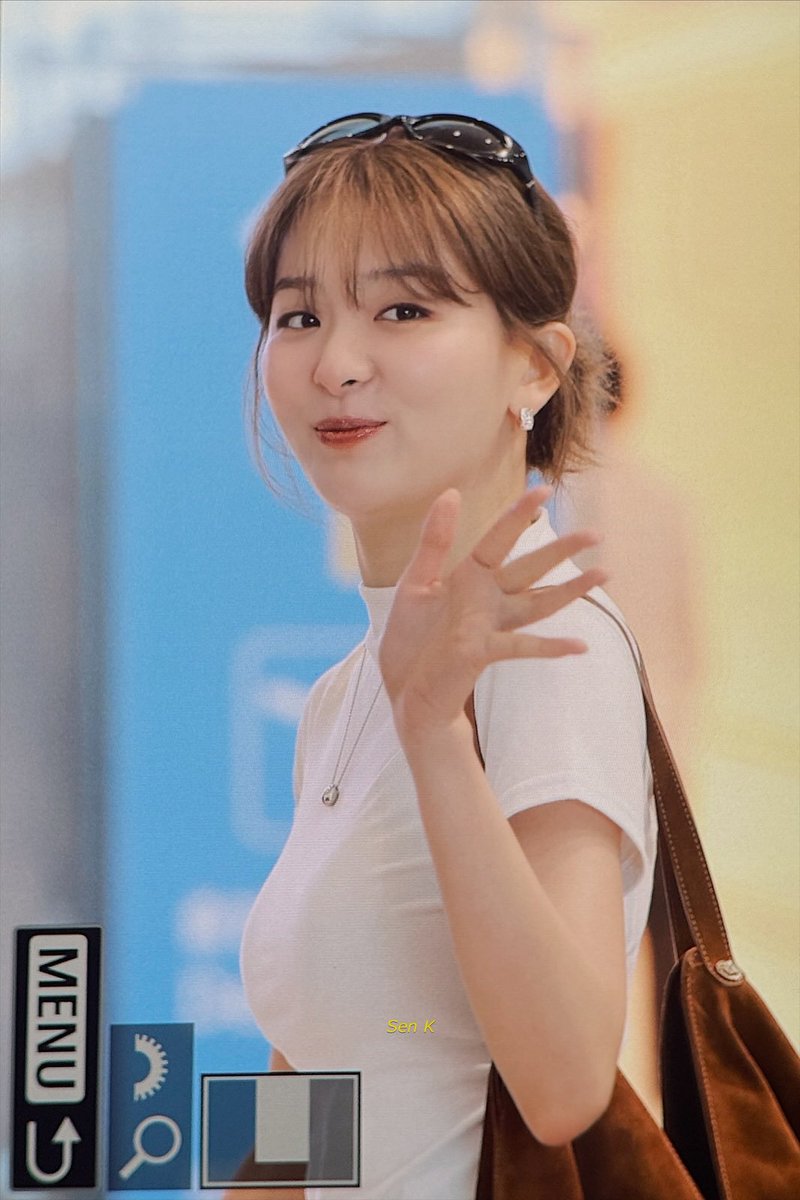 sensible_k's tweet image. 250726 출국 #슬기 #seulgi