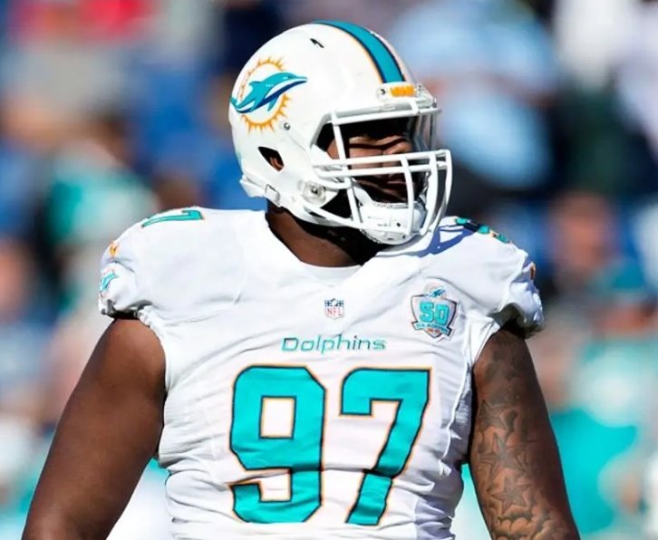 WADDLEVILL61682's tweet image. If Jordan Phillips becomes a beast. This league is in trouble. No matter how the Miami Dolphins' secondary looks. Learn football, yall.